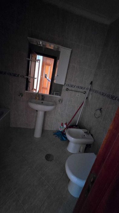 Arrenda -se T2 Gatão Amarante