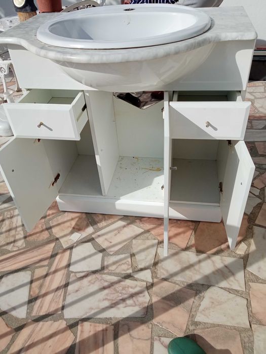 Móvel WC pia e mármore