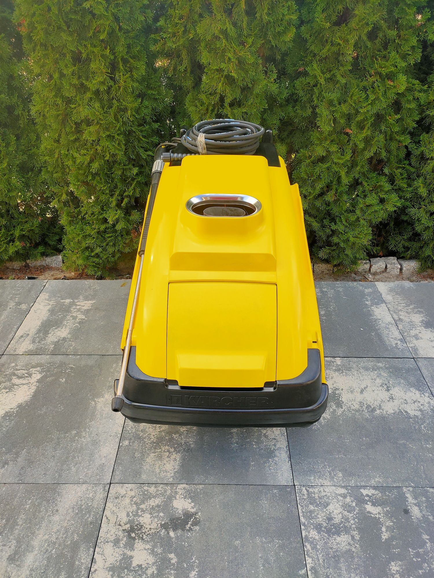 Myjka ciśnieniowa gorącowodna KARCHER HDS 895 M eco