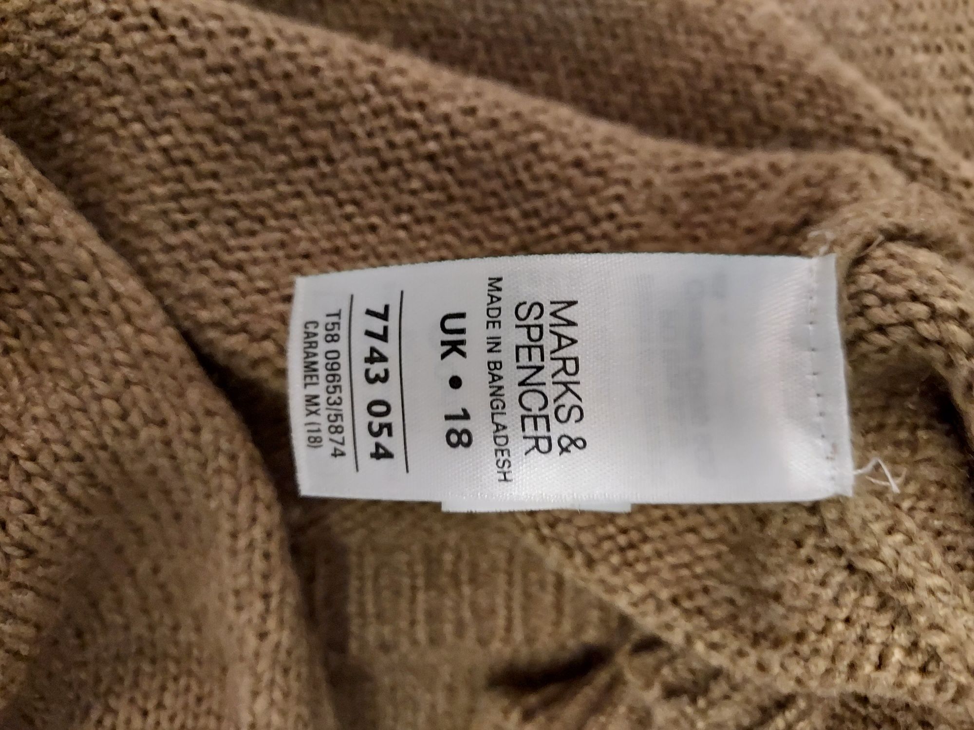Sweterek -narzutka  Marks&Spencer
