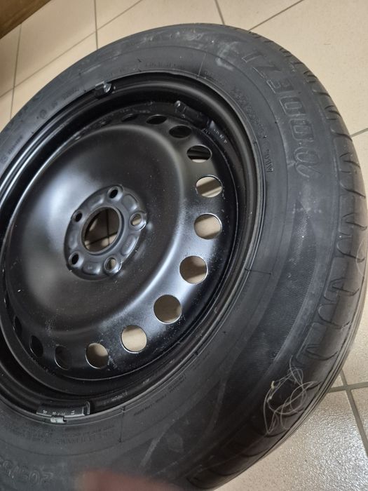 Pneu e jante 205/55R 16