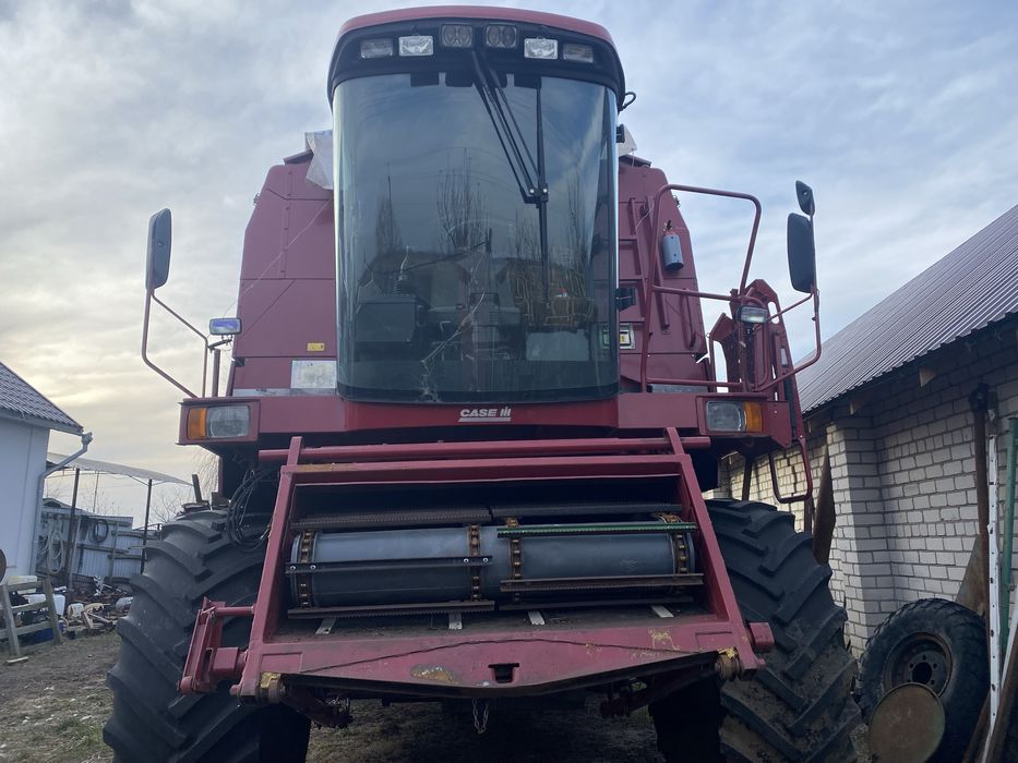 Комбайн Case 527