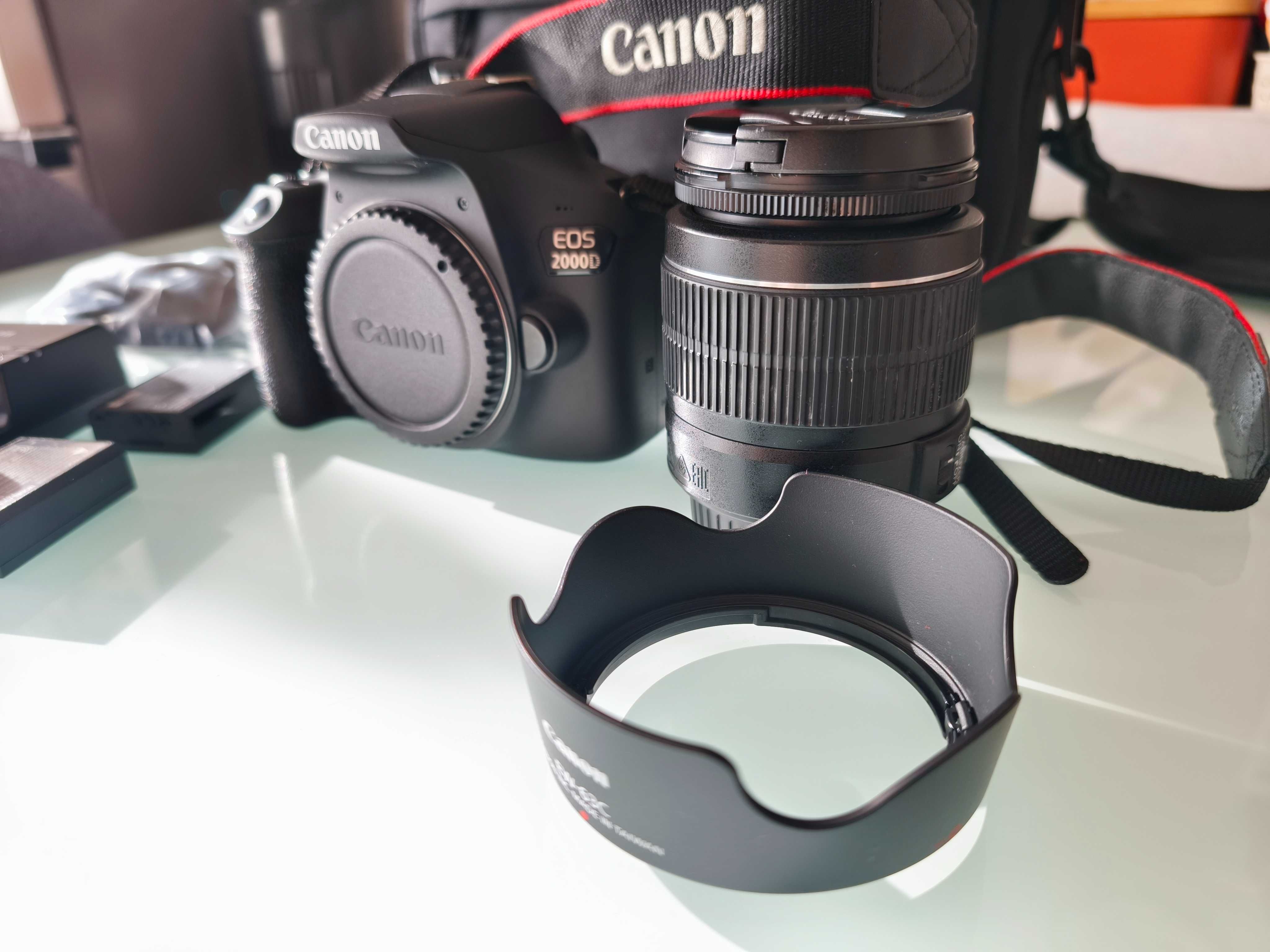 Máquina Fotográfica Canon EOS 2000D