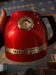 Czajnik Kitchenaid czerwony.