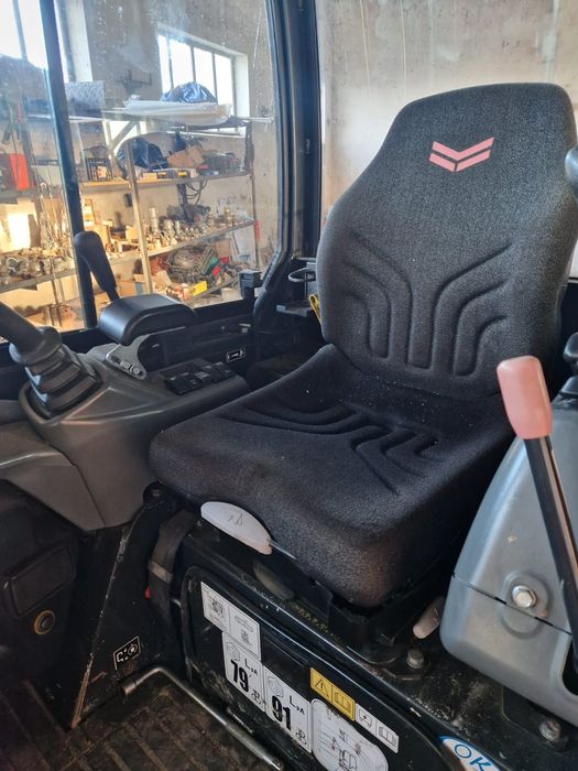 Yanmar SV18 minikoparka nowe gasienice