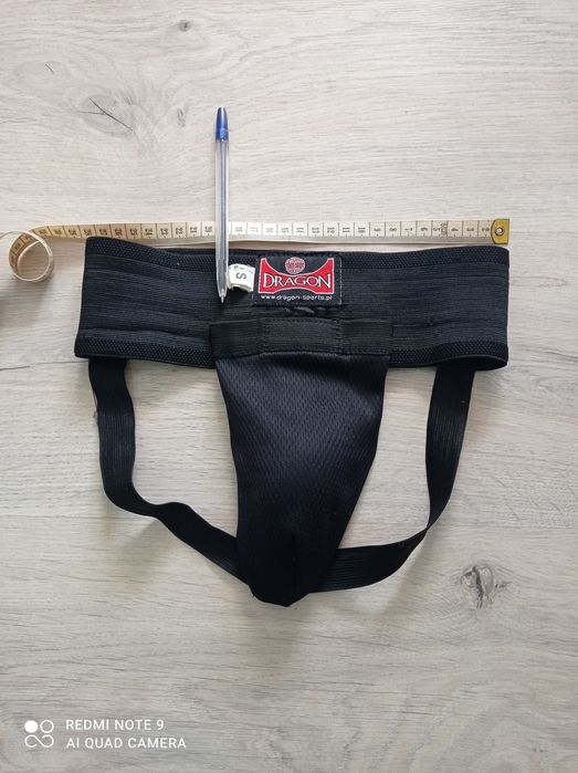 Ochraniacz krocza S suspensor sztuki walki czarny