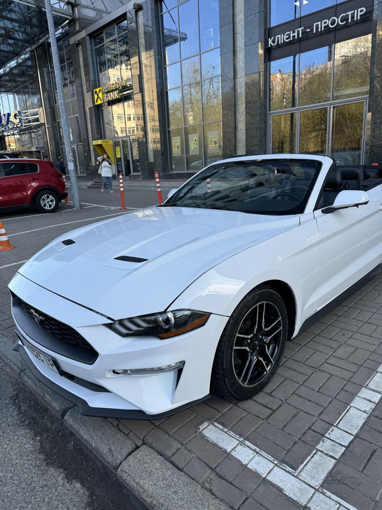 Продам Ford Mustang cabrio