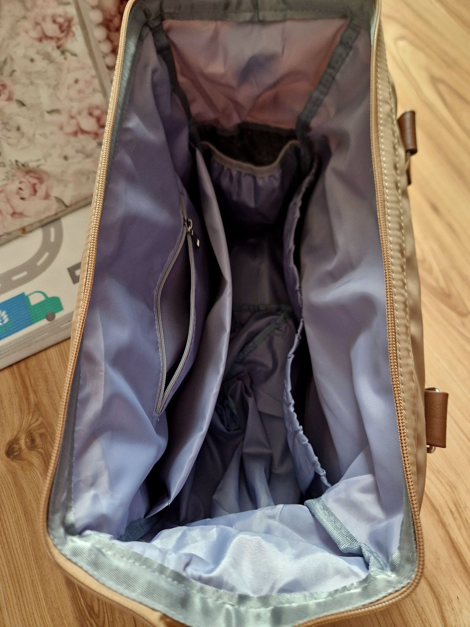 Duża torba mommy bag dla mamy i dziecka plus mata do przewijania