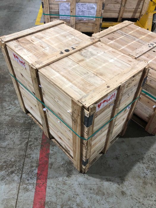 Caixotes de madeira com tampa