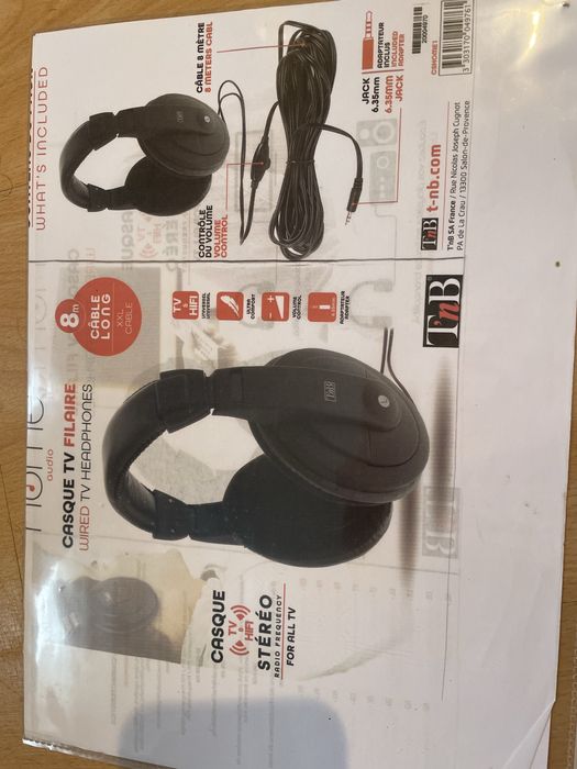 Auricular com fio de 8 metros - TnB