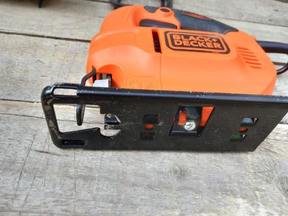 Wyrzynarka Black+Decker KFBES410 410W