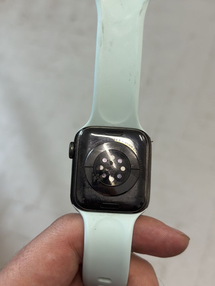 Apple Watch 6 40 mm, 84% батарейка