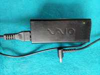 блок питания (зарядка) Sony VGP-AC19V42 19.5В 4.7А 90Вт 6,5мм x 4,4мм