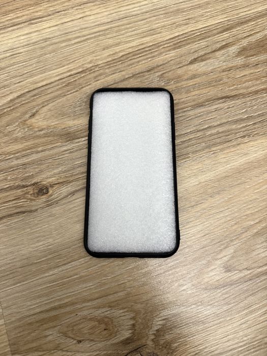 Etui na teleofn iphone 11