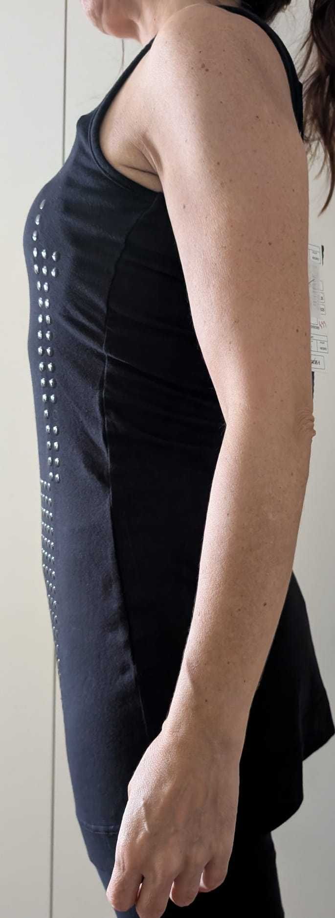 T-shirt cavada da urban concept