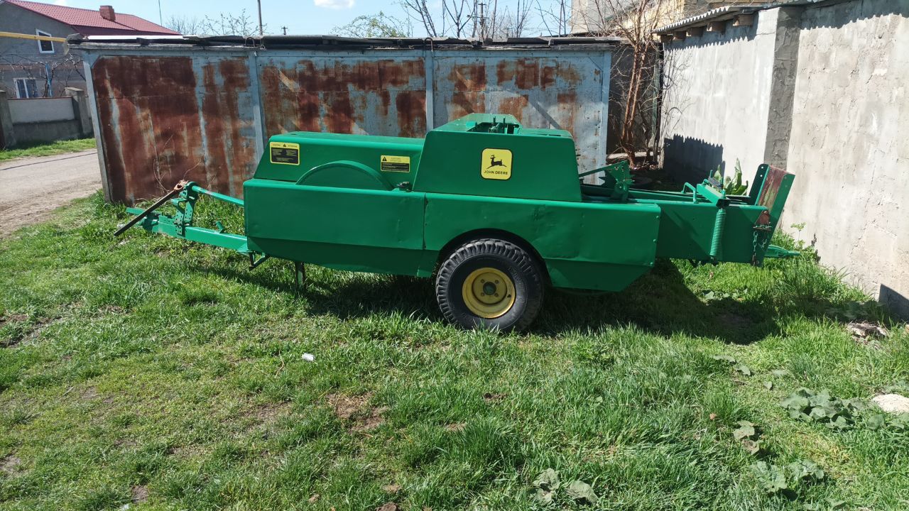 Продам прес John Deere 342