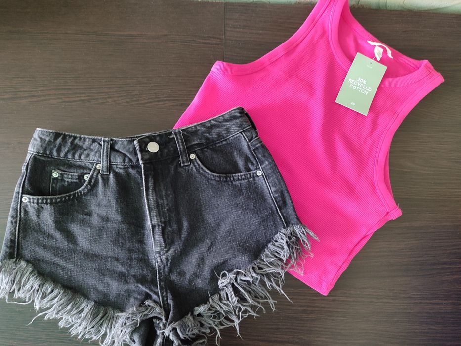 Майка-топ від H&M та шорти жіночі