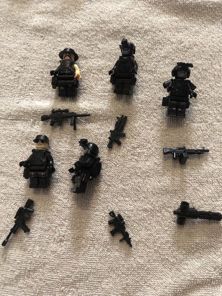 Лего військові фігурки.більше в лс