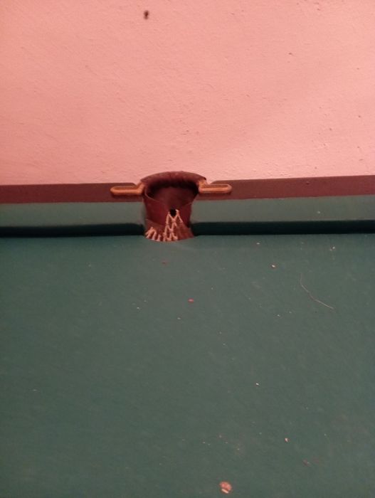 Стіл більярдний б/в.