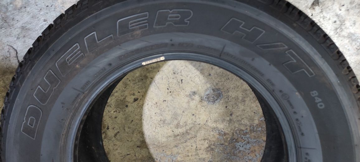 Pneus 265/65/17 Bridgestone semi novos