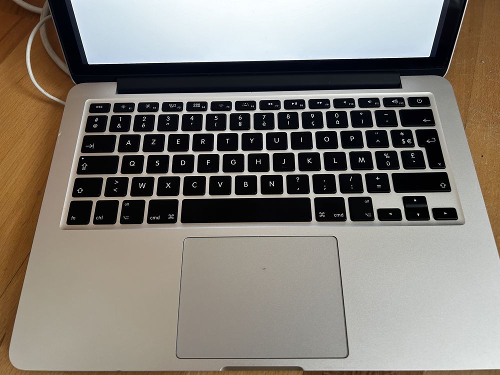 Macbook Pro apple A1502 używany