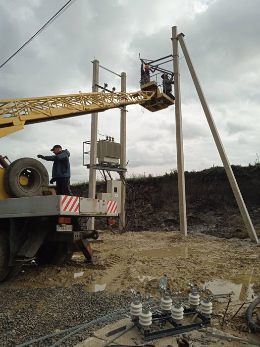 Електромонтажні послуги на висоті, кабеля, світильники, лампи