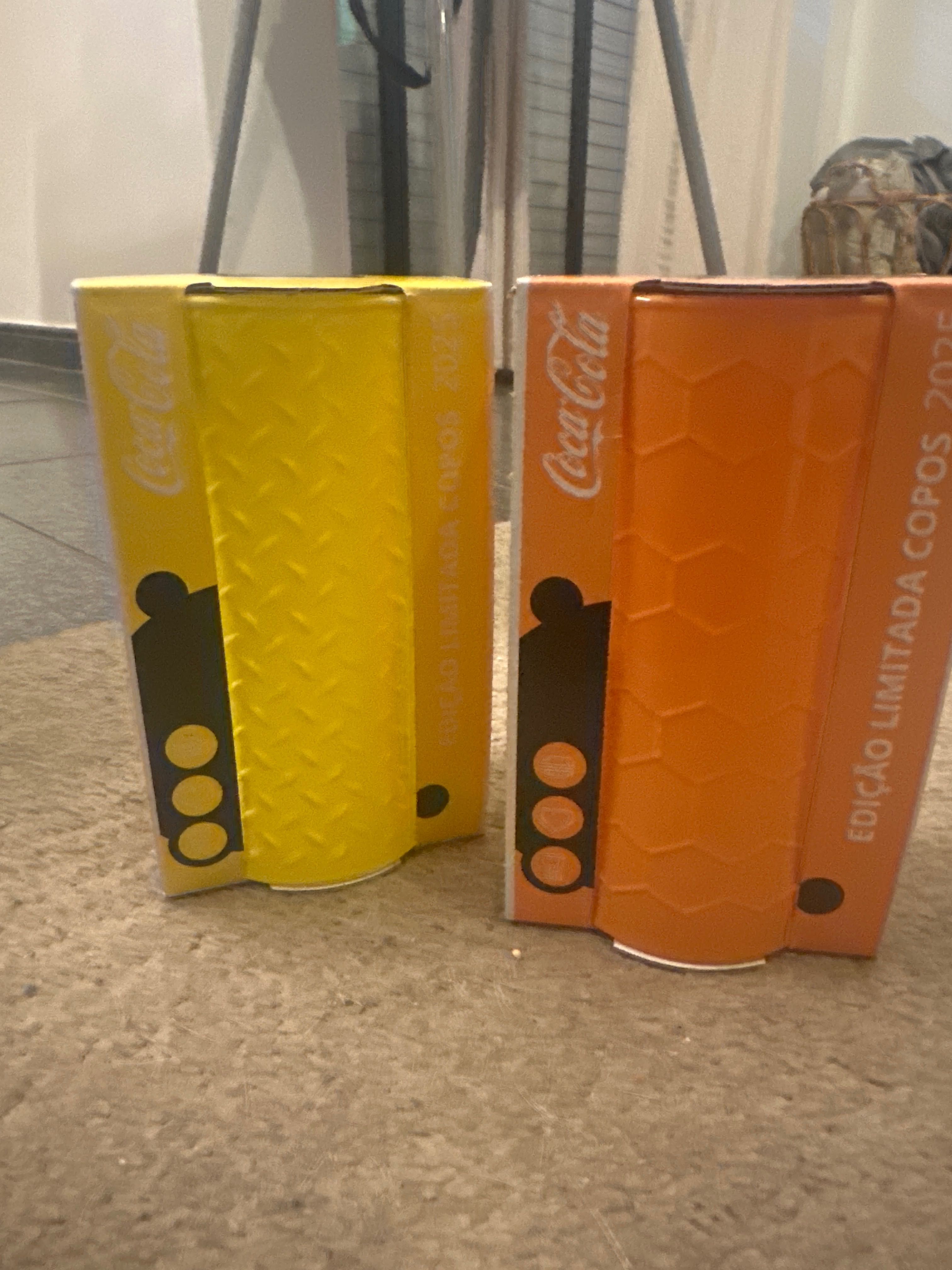 Copos McDonalds Laranja e Amarelo