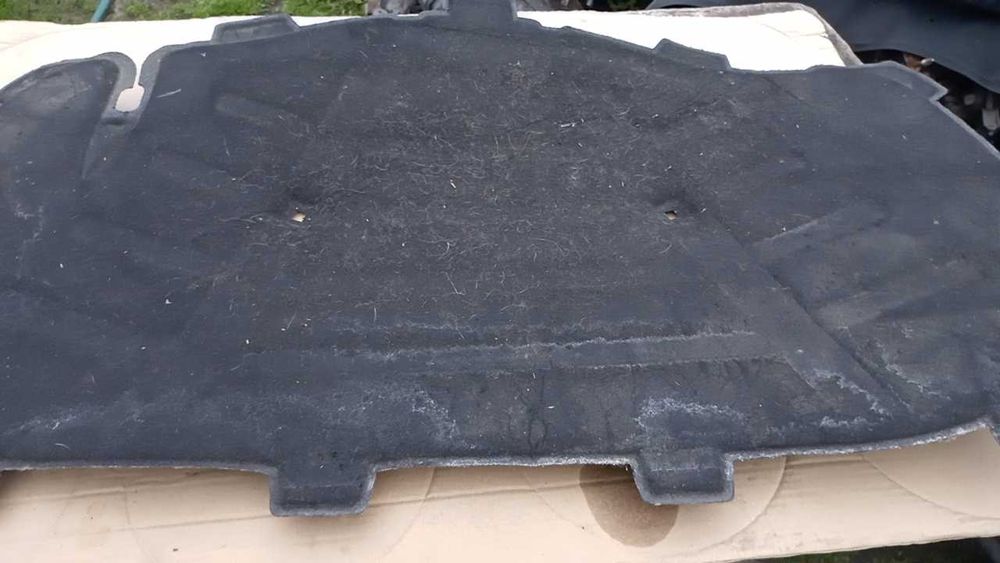 Wygłuszenie maski Audi A6 C7