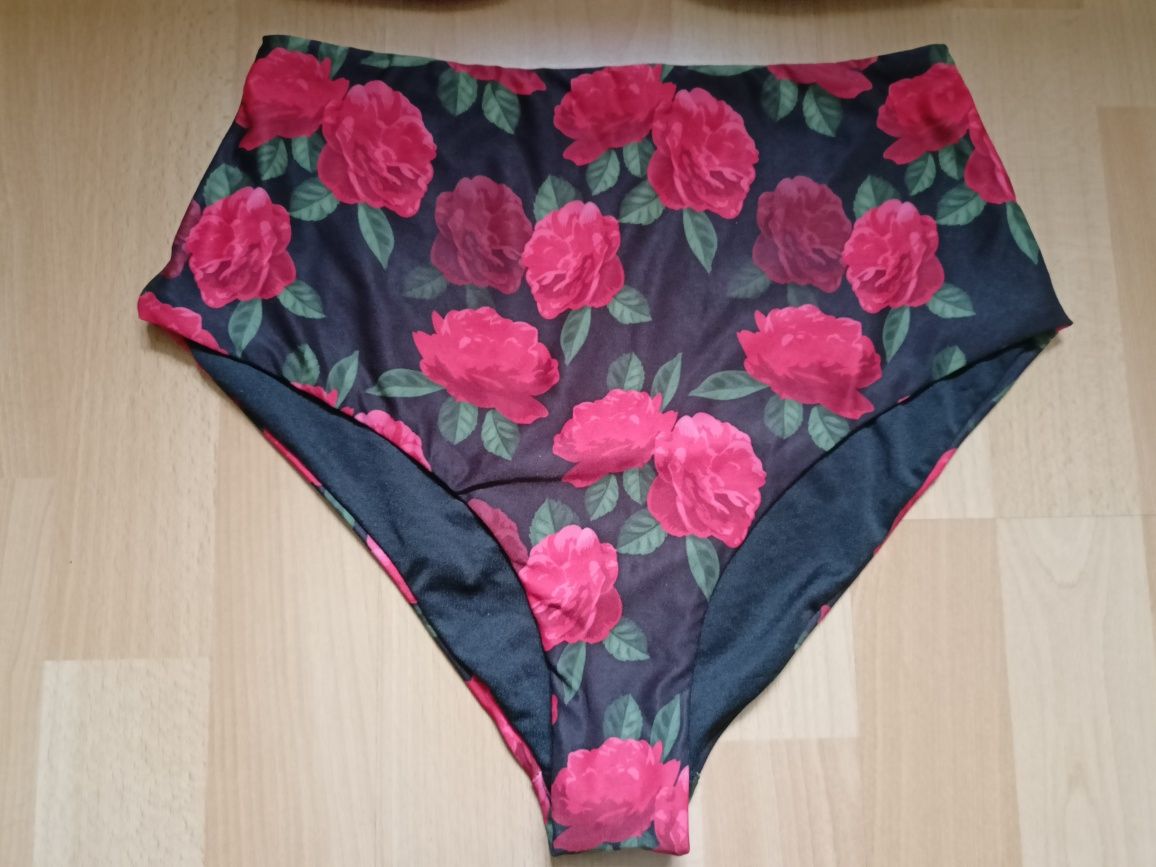 Dwuczęściowy strój kąpielowy r. 36