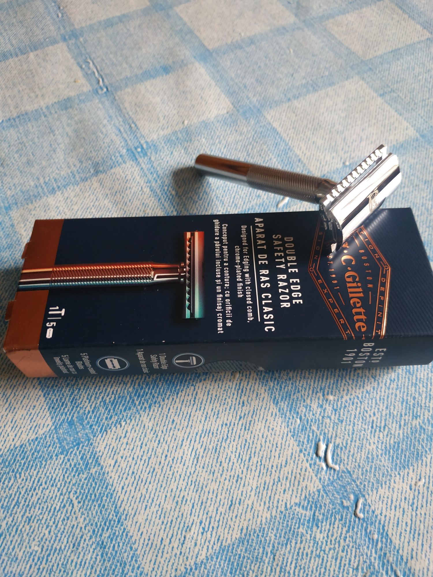 Т-подібна бритва для гоління King-C-Gillette