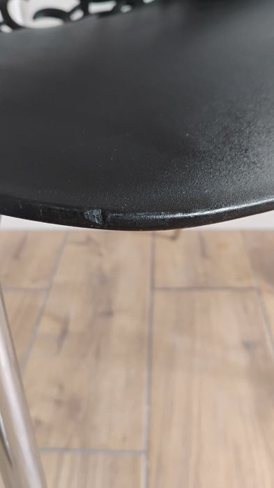 Krzesło ażurowe loft romantyczne czarne chromowane nogi toaletka