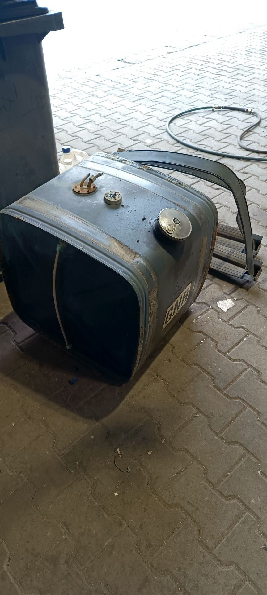 Zbiornik 150 litrów stalowy