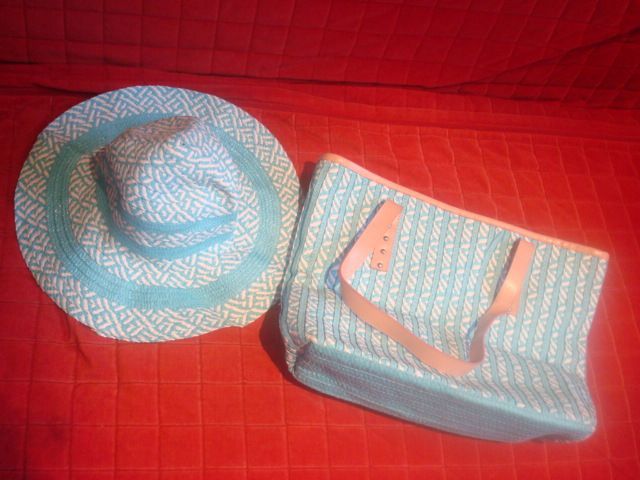 * kapelusz i torba