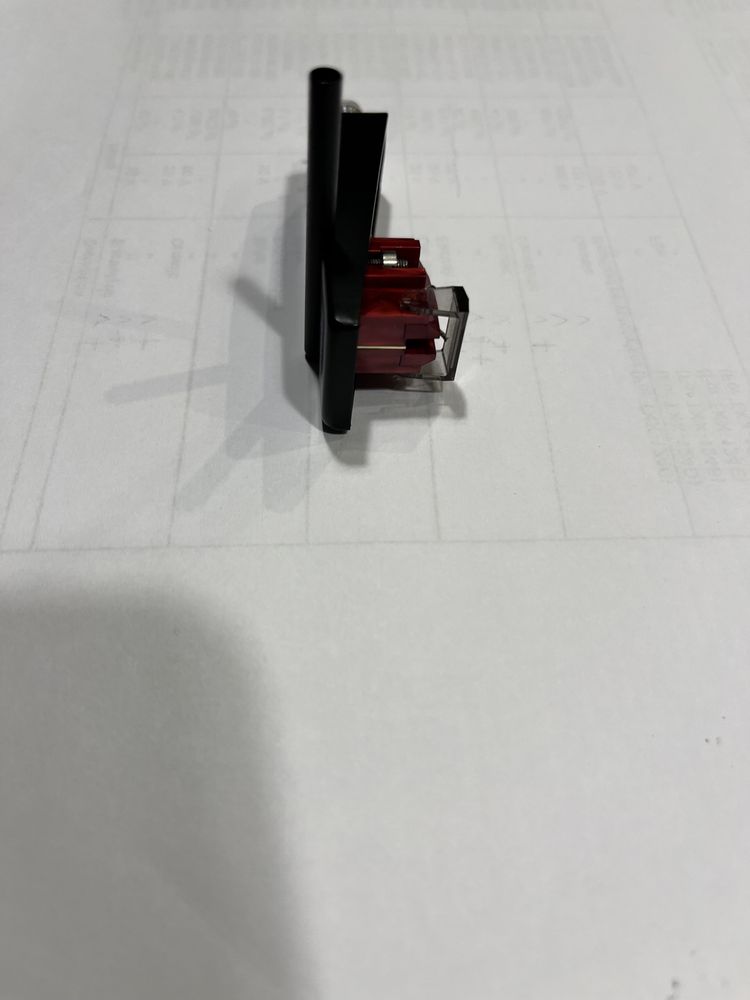Wkładka Denon DL 110 w headshelu Ortofon