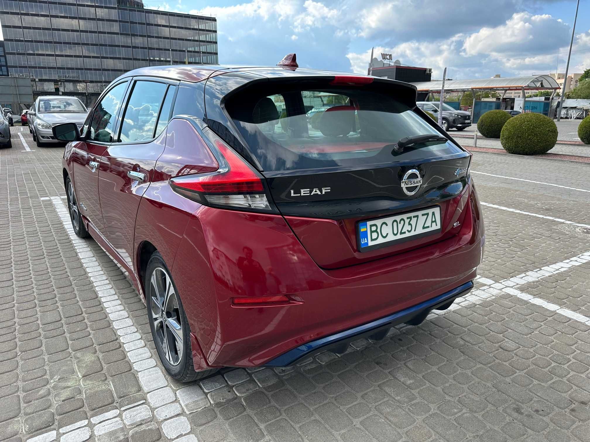 Продам NISSAN LEAF 40 квт 2018 рік