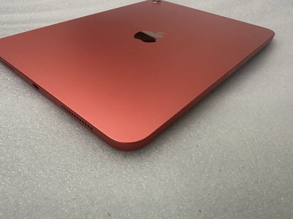iPad 11 128 2025 батарея 100%