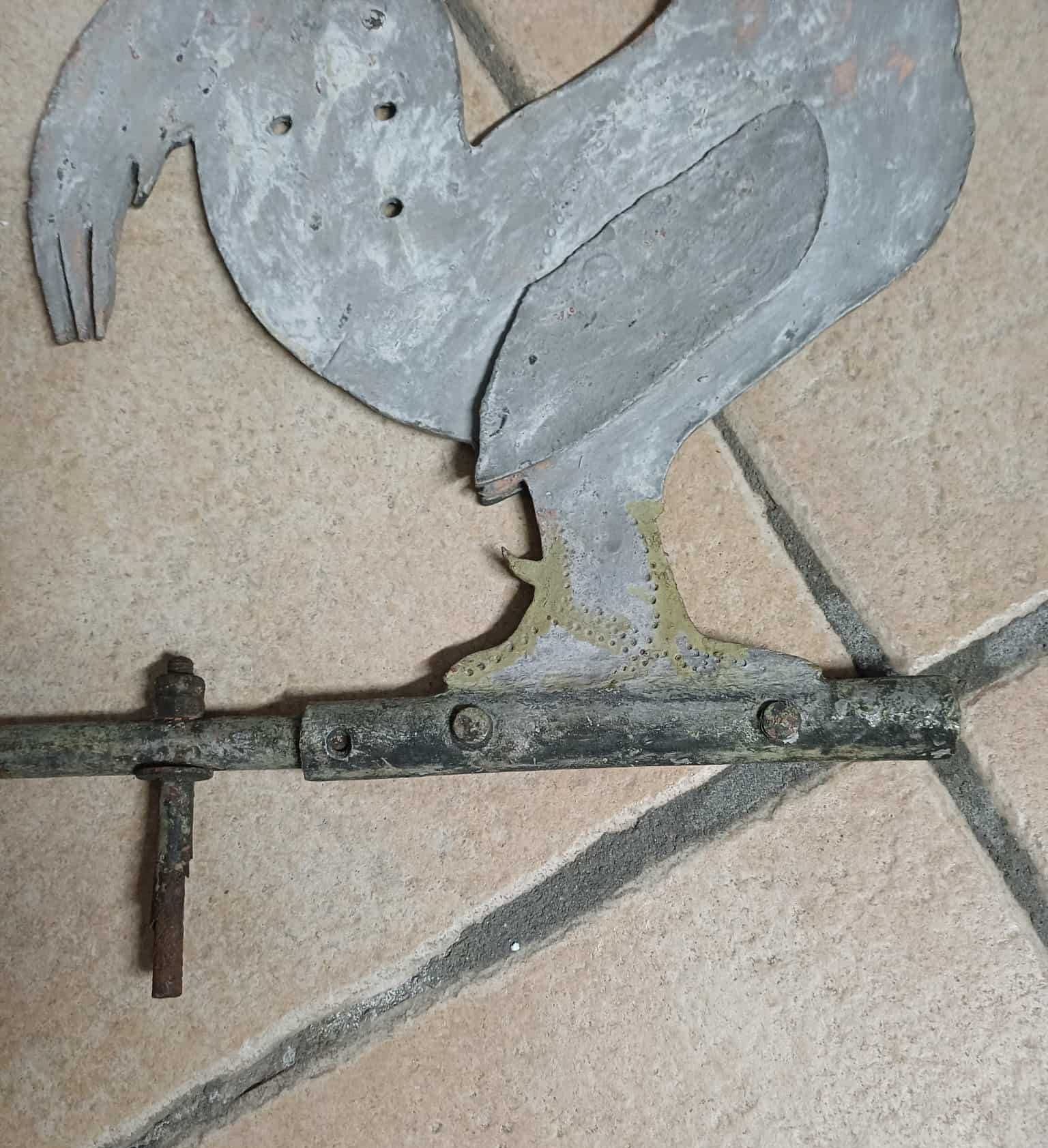 Catavento com figura de Galo