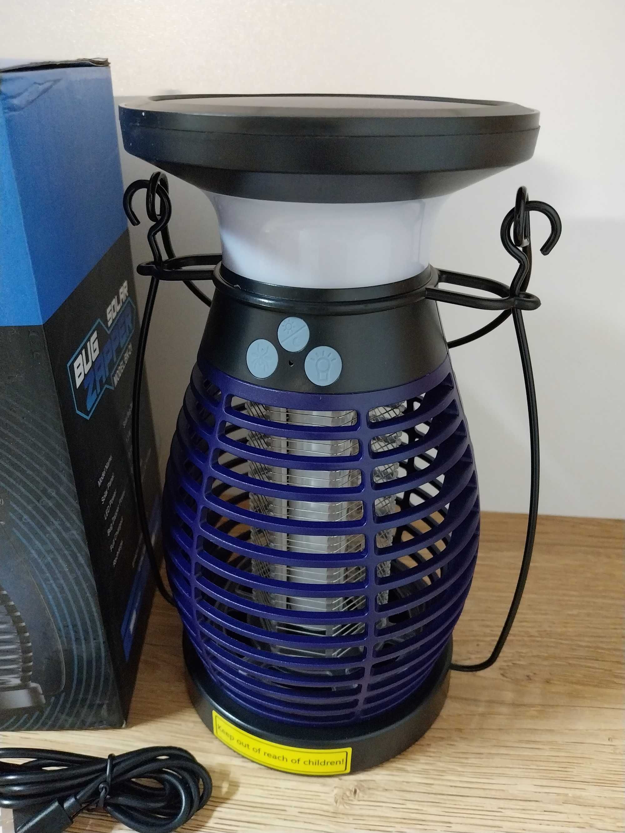 Lampa owadobójcza UV solarna na owady komary ćmy wodoodporna