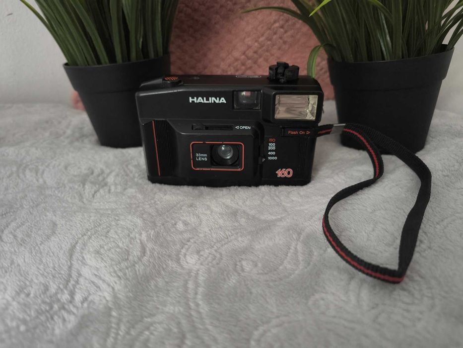 Klasyczny Aparat Halina 160 aparat 35mm, flesz, ISO 100/400/1000