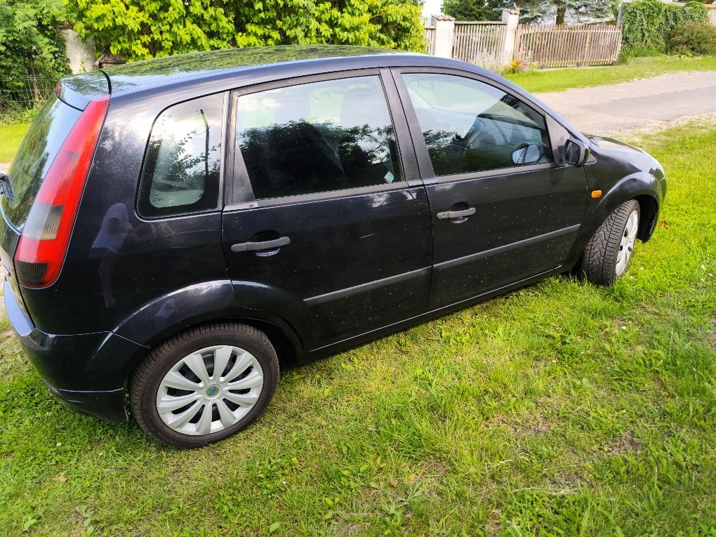 Ford Fiesta MK5 1.4 TDCi 68KM Ghia* Klimatyzacja Sprawna! 5 Drzwiowa!