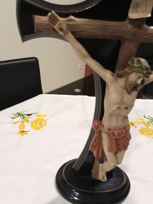Cruz de Cristo em marfinite