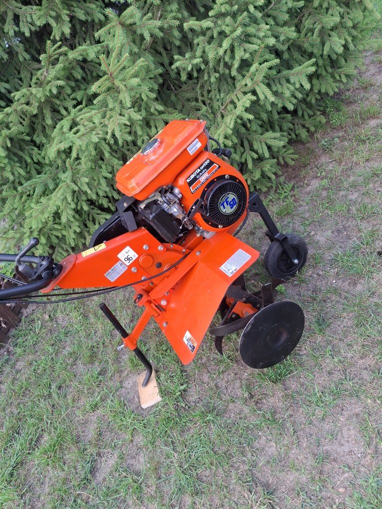 Glebogryzarka spalinowa kubota