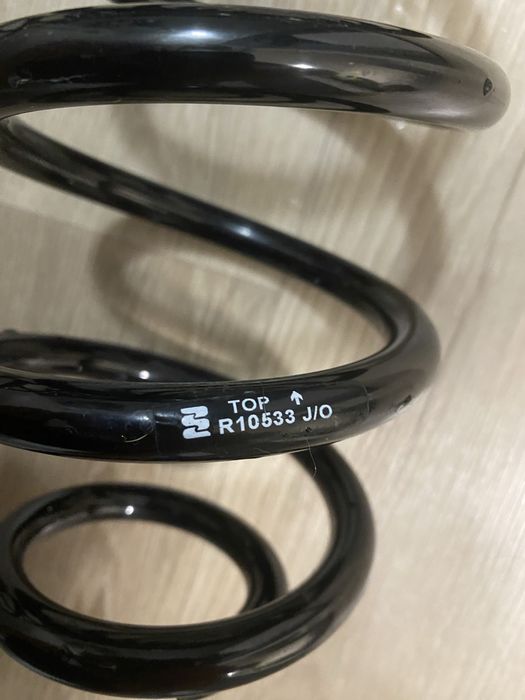 Пружины задние Golf 5