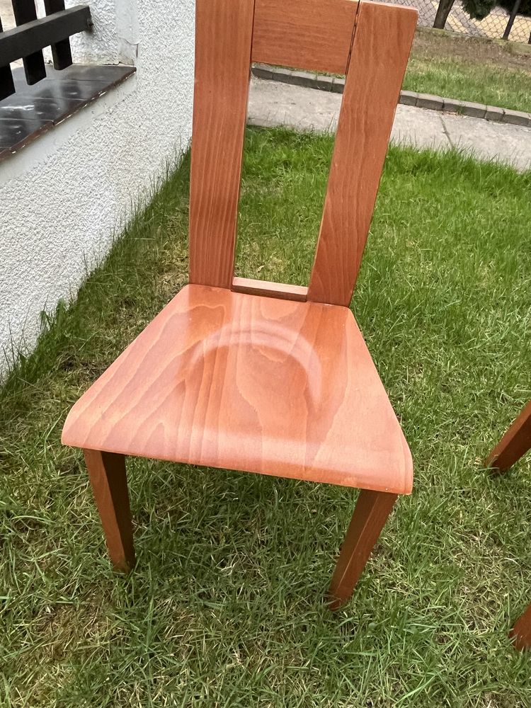4 krzesła drewniane