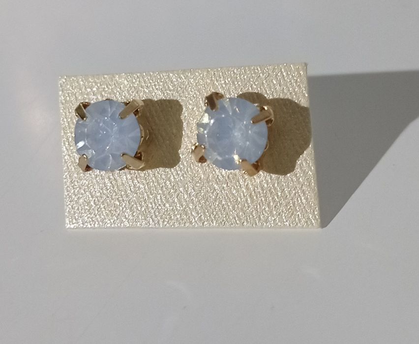 Nowe kolczyki złote z diamenckiem ze stali nierdzewnej wkrętki
