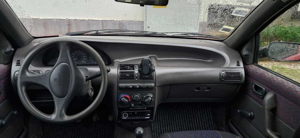 Vendo Fiat Punto S - Carro em excelente condições 121 km.