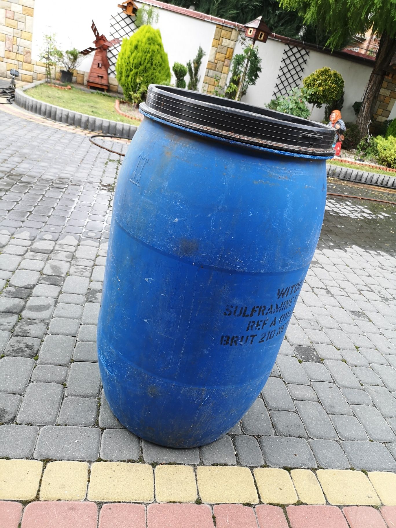 Beczka Beczki 240L i 120L (około 10 sztuk)