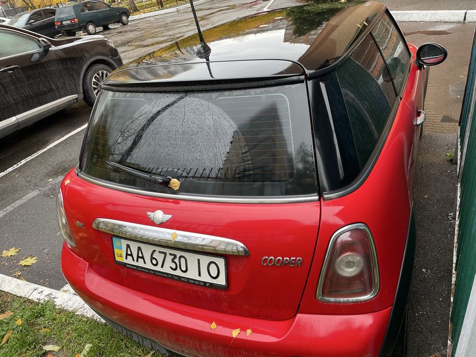 Продаеться міні купер на повному ходу !