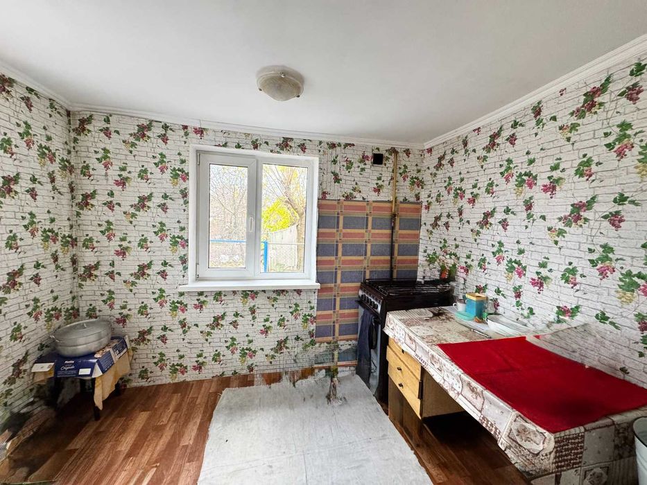 Продаж окремостоячого будинку в смт Турбів