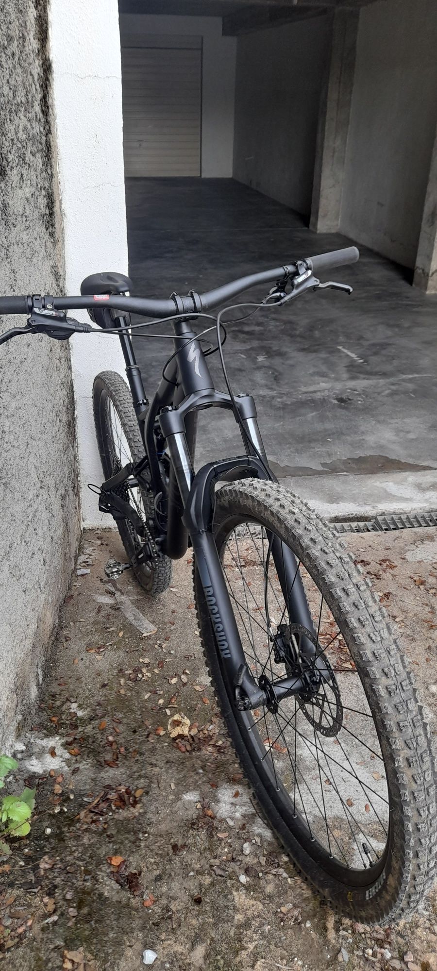 Bicicleta specialized stumpjumper alloy